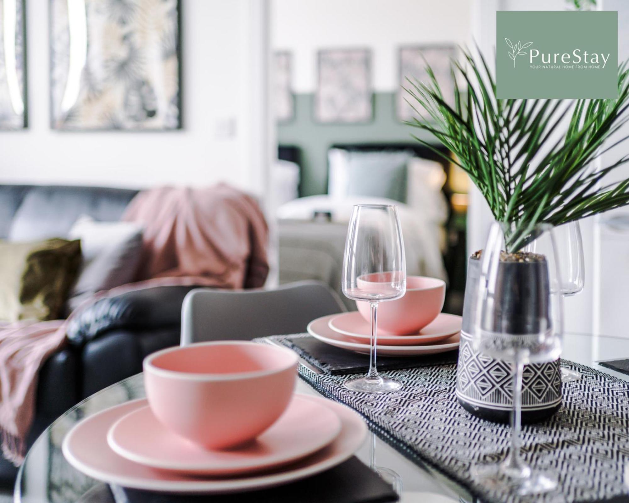 Stunning Two Bed Apartment By Purestay Short Lets & Serviced Accommodation Manchester With Free Parking & Wifi Exterior photo
