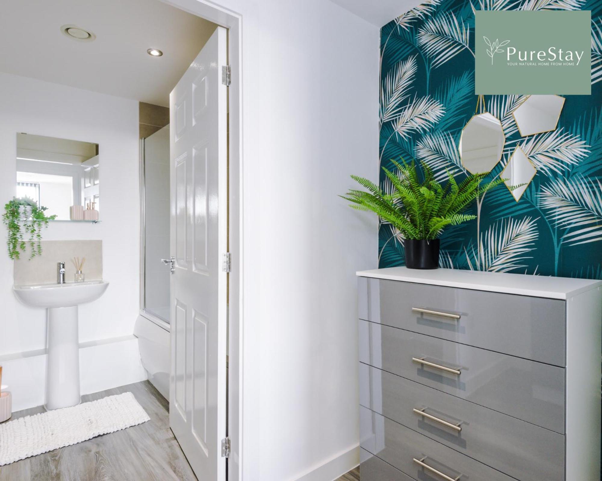Stunning Two Bed Apartment By Purestay Short Lets & Serviced Accommodation Manchester With Free Parking & Wifi Exterior photo